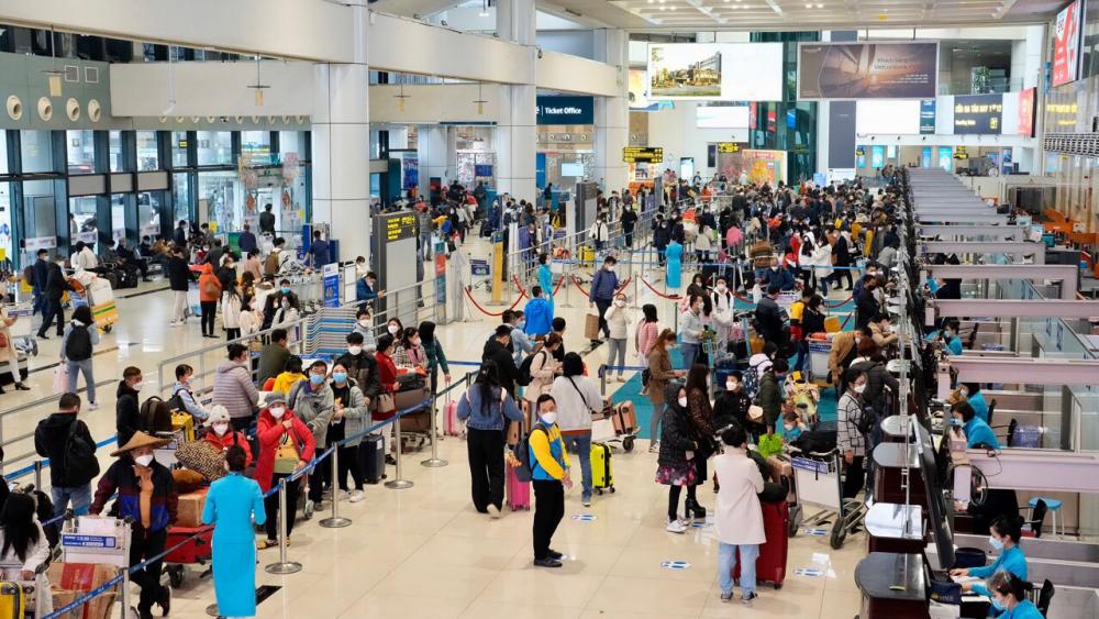 Sân bay Nội Bài hạn chế người đưa tiễn tại nhà ga quốc tế t2 Nội Bài